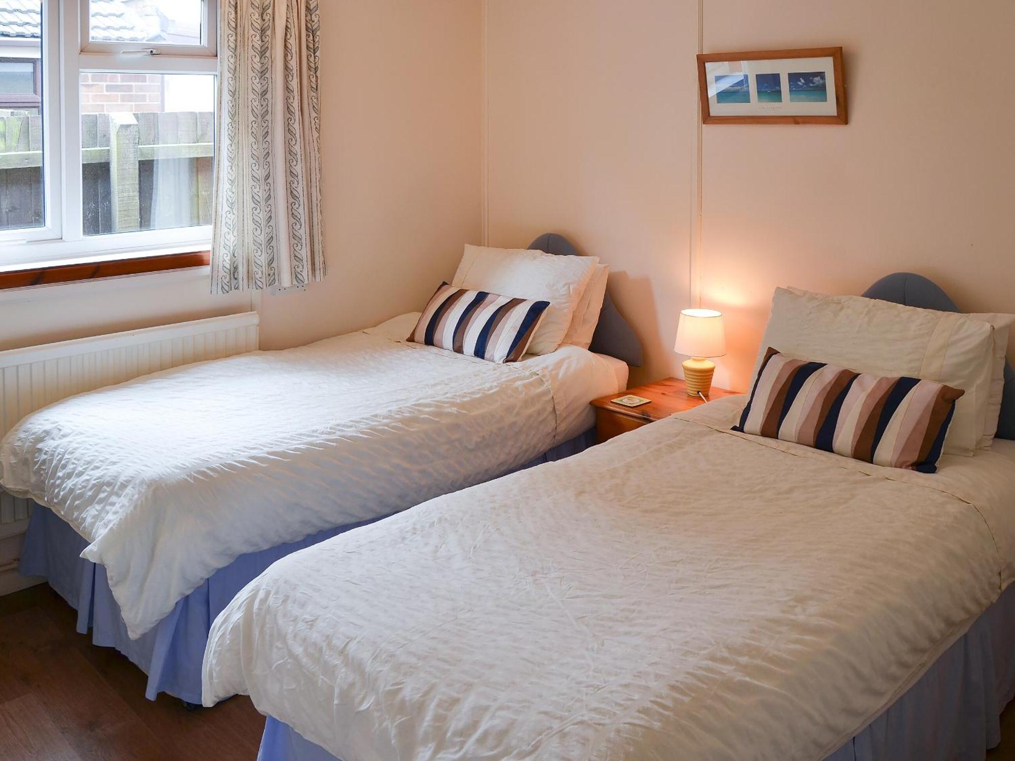 Rosemarys Sea View Villa Bacton  Kültér fotó
